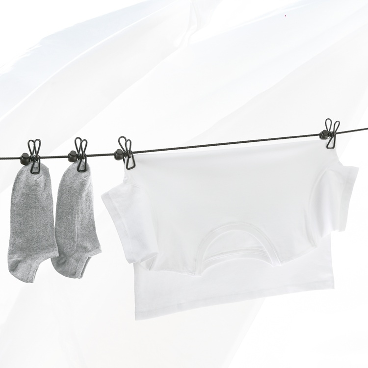 Elastisk lina med 12 klämmor, ELASTICA, 2 - 4 m, Svart i gruppen Förvaring / Tvätt och tork / Torkställningar hos SmartaSaker.se (40538)