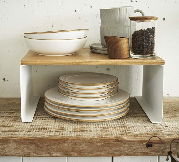 Extra hylla, TOSCA WOOD TOP, 30,5 x 22 x H 14,5 cm, Yamazaki, Vit / Trä i gruppen Förvaring / Köksförvaring / Organisera köksskåp hos SmartaSaker.se (40593)