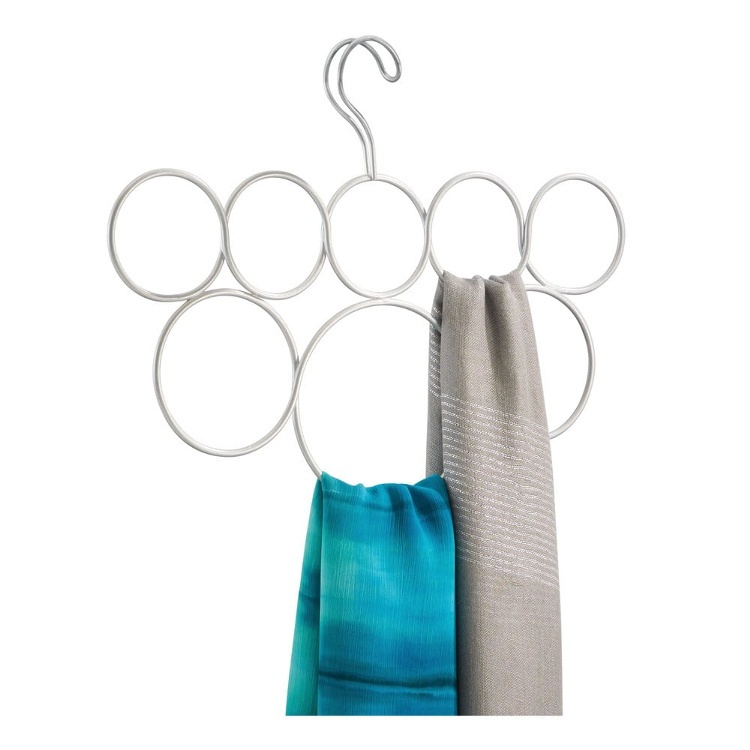 Galge i metall, för sjalar och halsdukar, 8 LOOP SCARF HOLDER i gruppen Förvaring / Garderobsförvaring / Galgar och hängare hos SmartaSaker.se (40966)
