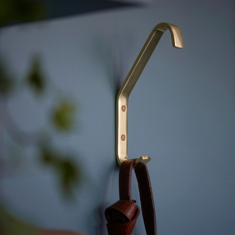 Hattkrok, SKOLKROK 1020, 13 cm, Mässing i gruppen Förvaring / Hallförvaring / Krokar och hängare hos SmartaSaker.se (41071)
