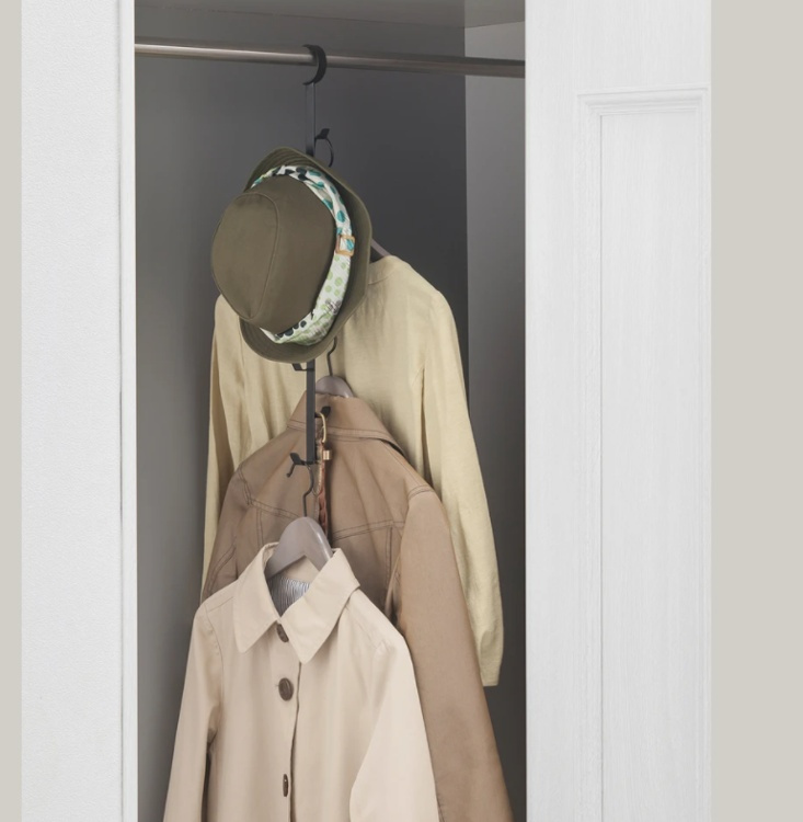 Hängande förvaring för väskor, SMART CLOSET HANGER, Yamazaki i gruppen Förvaring / Garderobsförvaring / Skoförvaring hos SmartaSaker.se (41268)