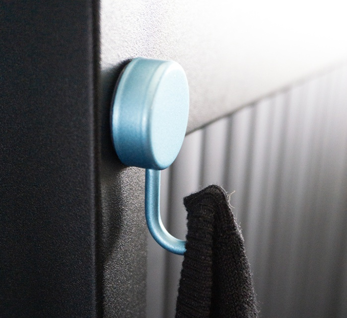 Krokar, Magnetiska, 2 st, PORTA BLUE, Ã˜ 2,5 x H 5 cm, Silverblå i gruppen Förvaring / Magneter och självhäftande / Magnetkrokar hos SmartaSaker.se (41558)