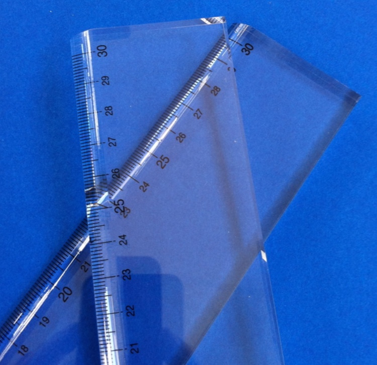 Linjal i kraftig akryl, CRISTAL CLEAR, 30 cm, Klar i gruppen Förvaring / Kontorsmaterial hos SmartaSaker.se (41645)