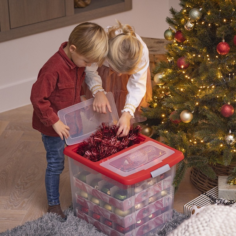 Låda för Julpynt, Fack i locket, 45 Liter, XL GLITTER BOX, 48 x 36,5 x H 36,5 cm, Klar / Röd i gruppen Förvaring / Förråd- och garageförvaring hos SmartaSaker.se (41736)