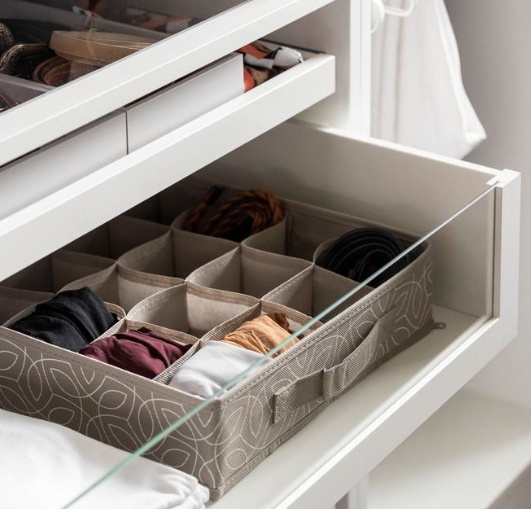 Lådindelning 16 fack, BALANCE ORGANISER, 31 x 31 x H8,5 cm, Beige i gruppen Förvaring / Garderobsförvaring / Sorteringslådor hos SmartaSaker.se (41904)