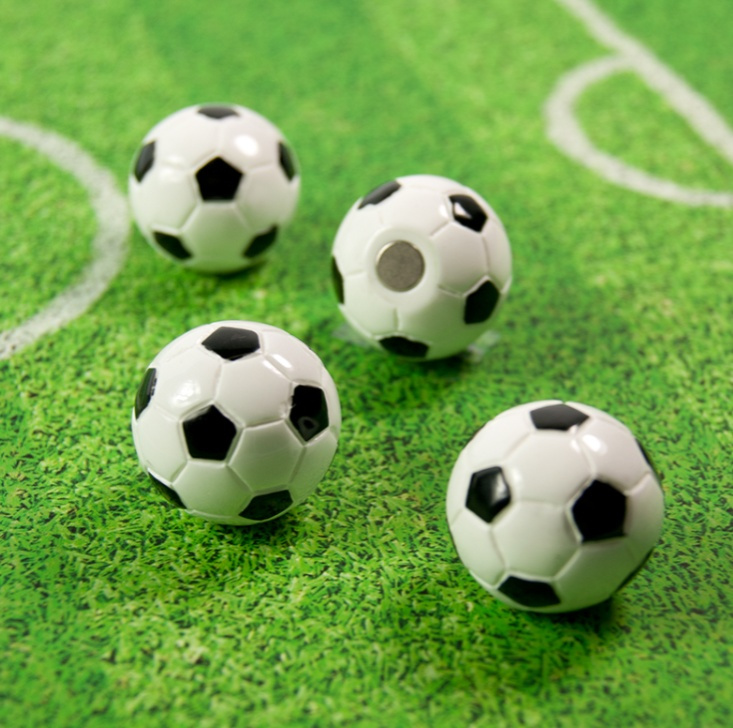 Magneter, Fotbollar, 4st, FOOTBALL, Ø 2,2 cm, Vit / svart i gruppen Förvaring / Magneter och självhäftande hos SmartaSaker.se (42012)