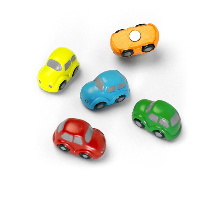 Magneter, Färgglada Minibilar, 5 st, TRAFFIC, Blandade färger i gruppen Förvaring / Magneter och självhäftande hos SmartaSaker.se (42015)