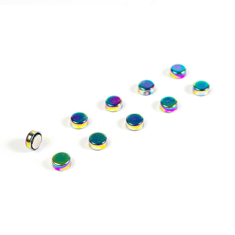 Magneter, mini, starka, 10 st, STEELY RAINBOW, Ø 0,6 x 0,3 cm, Metallic i gruppen Förvaring hos SmartaSaker.se (42024)