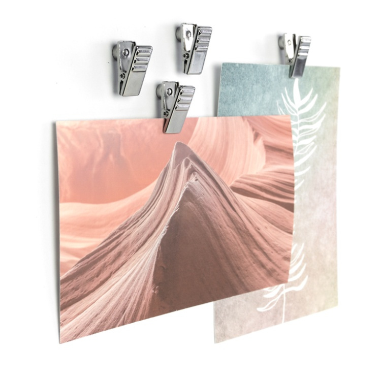 Magnetklämmor, Små, 4 st, CLIPPER, 1 x H 2,5 cm, silver i gruppen Förvaring / Magneter och självhäftande / Magnetförvaring hos SmartaSaker.se (42085)