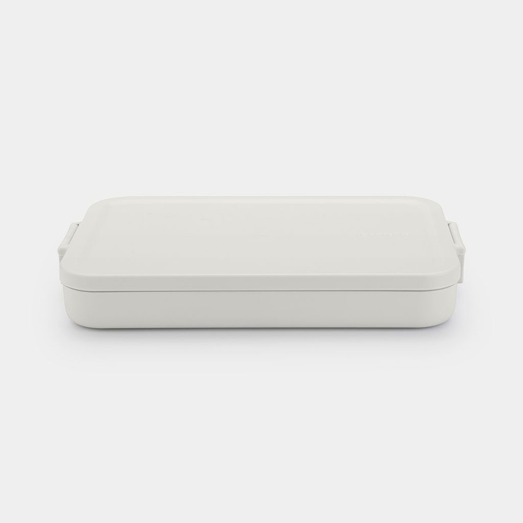 Matlåda, 1,1 L, BRABANTIA MAKE & TAKE FLAT LUNCH BOX , 25,5 x 16,7 x H 3,7 cm i gruppen Förvaring / Köksförvaring / Matlådor / Plast hos SmartaSaker.se (42148)
