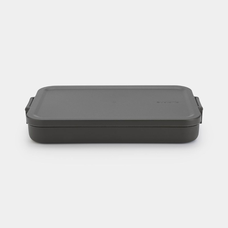 Matlåda, 1,1 L, BRABANTIA MAKE & TAKE FLAT LUNCH BOX , 25,5 x 16,7 x H 3,7 cm, Mörkgrå i gruppen Förvaring / Köksförvaring / Matlådor / Plast hos SmartaSaker.se (42151)