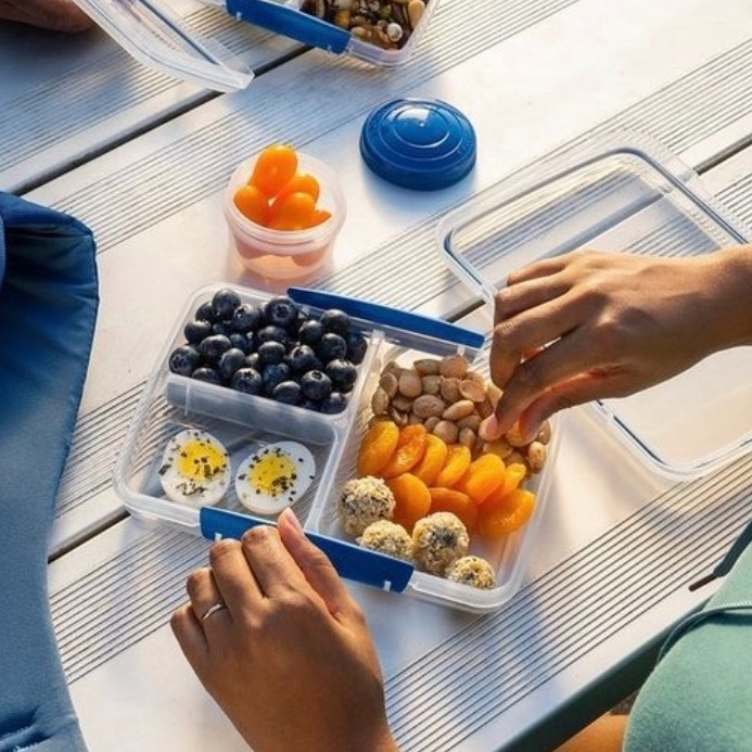 Matlåda, Tredelad, 0,82 liter, SISTEMA MULTI SPLIT, Klar / Mörkblå i gruppen Förvaring / Köksförvaring hos SmartaSaker.se (42184)
