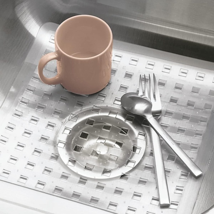 Matta för diskhon, iDESIGN SQUARE SINK MAT, 28 x 32 cm i gruppen Förvaring / Köksförvaring / Diskställ och diskbänk hos SmartaSaker.se (42216)
