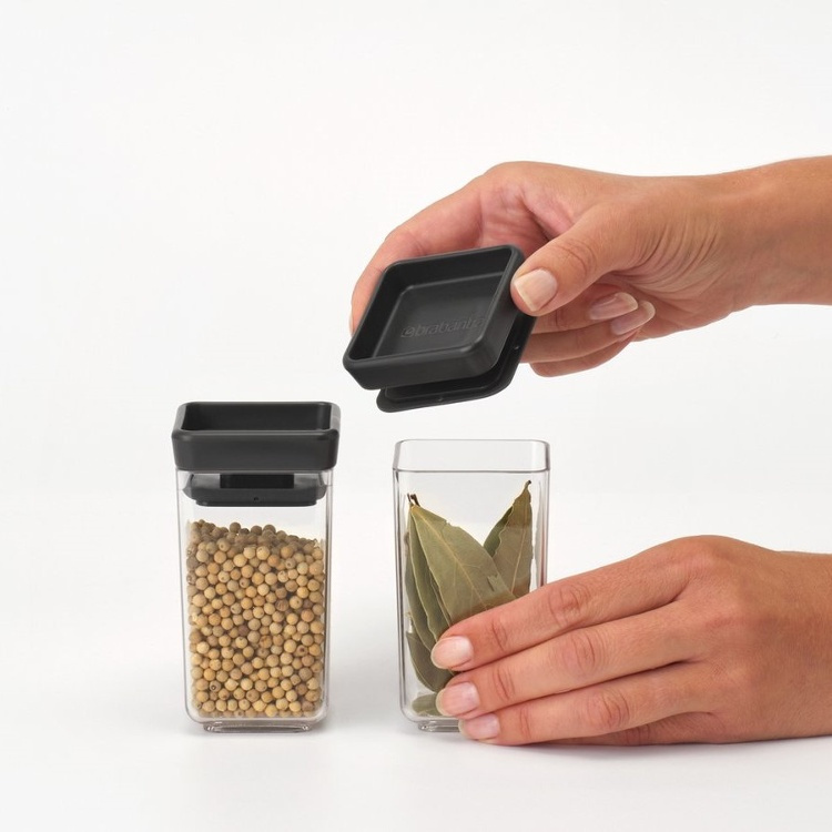 Miniburkar, 2 st, 0,15L, TASTY+ MINI CANISTERS, Brabantia, Klar / Mörkgrå i gruppen Förvaring / Köksförvaring / Matlådor / Plast hos SmartaSaker.se (42244)