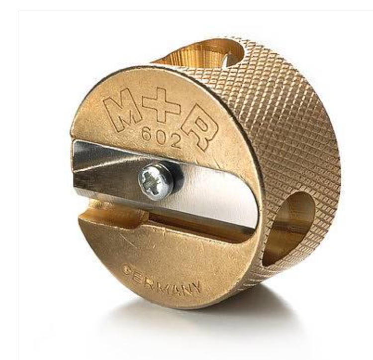 Pennvässare i metall, rund, M+R 602, âˆ…2,5 cm, Mässing i gruppen Förvaring / Kontorsmaterial hos SmartaSaker.se (42416)