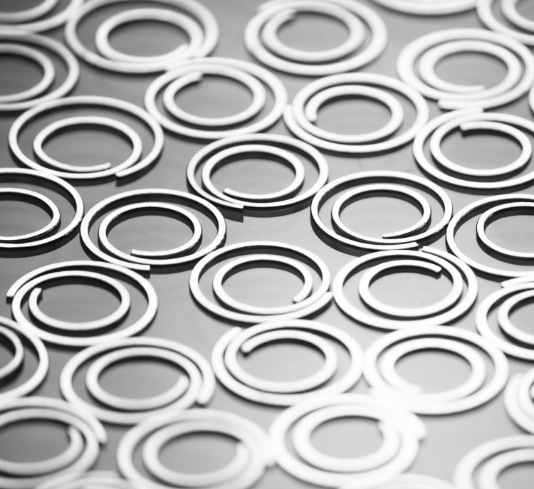 Runda stora gem, 25 st, DESKSTORE MOON CLIPS LARGE, Ø 3 cm, Silver i gruppen Förvaring / Kontorsmaterial hos SmartaSaker.se (42487)
