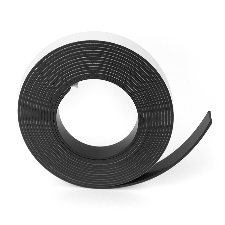 Självhäftande magnetisk tejp, MAGNETIC TAPE, 3 m x 1 cm, Svart i gruppen Förvaring / Magneter och självhäftande hos SmartaSaker.se (42528)