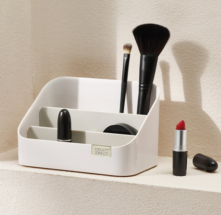 Sminkställ med 9 fack, VIVA TIERED COSMETIC ORGANISER, Joseph Joseph, Benvit i gruppen Förvaring / Badrumsförvaring / Sminkförvaring hos SmartaSaker.se (42672)