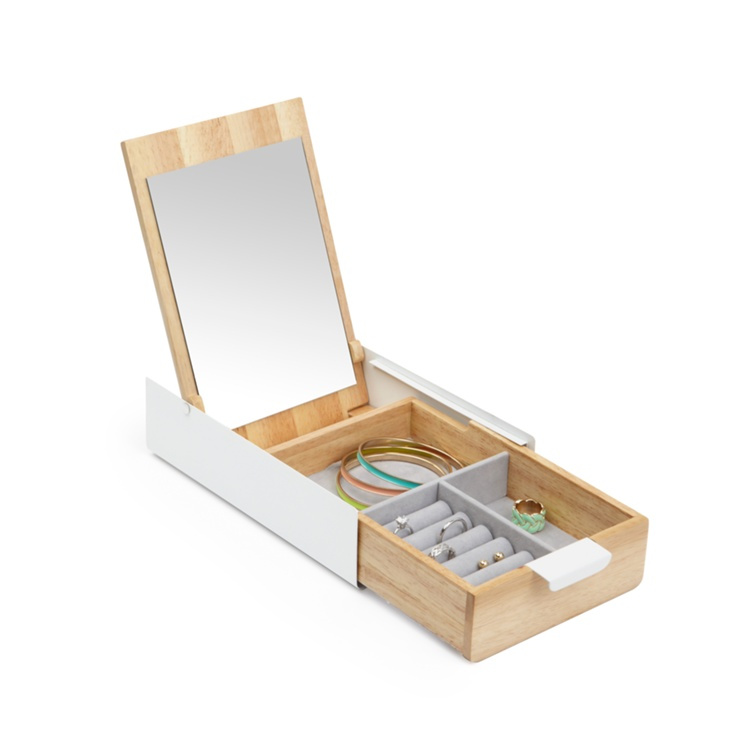 Smyckeskrin med spegel, REFLEXION, Umbra, 23,5 x 14 x H5,7 cm, Natur / Vit i gruppen Förvaring / Badrumsförvaring / Sminkförvaring hos SmartaSaker.se (42702)