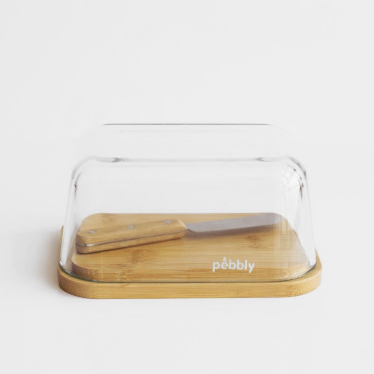 Smörask i bambu och glas, PEBBLY BEURRIER, 16,5 x 12 x H 8,5 cm. Klar / Natur i gruppen Förvaring / Köksförvaring / Kylskåpsförvaring hos SmartaSaker.se (42718)