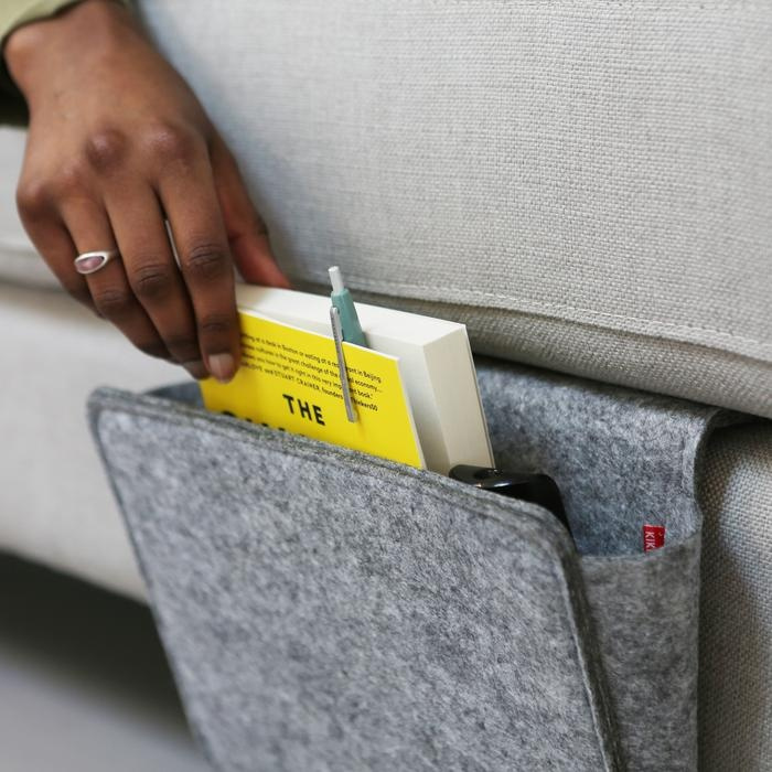 Sängficka för sängen eller soffan, KIKKERLAND SMALL BED SIDE POCKET, Grå i gruppen Förvaring / Sovrumsförvaring hos SmartaSaker.se (42915)