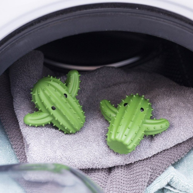Torkbollar till torktumlaren i form av kaktusar, 2 st, CACTUS DRYER BALLS, grön i gruppen Förvaring / Tvätt och tork hos SmartaSaker.se (42970)