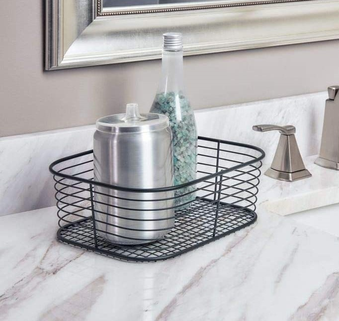 Trådkorg, VIENNA SMALL VANITY BASKET, 24 x 19 x H 8 cm, Svart i gruppen Förvaring / Städförvaring och sopsortering / Städkorgar hos SmartaSaker.se (43004)