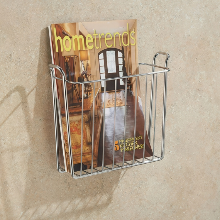 Väggkorg i metall för tidningar, CLASSICO MAGAZINE RACK, 8,4 x 27 x H 21,6 cm, Silver i gruppen Förvaring / Hallförvaring hos SmartaSaker.se (43230)