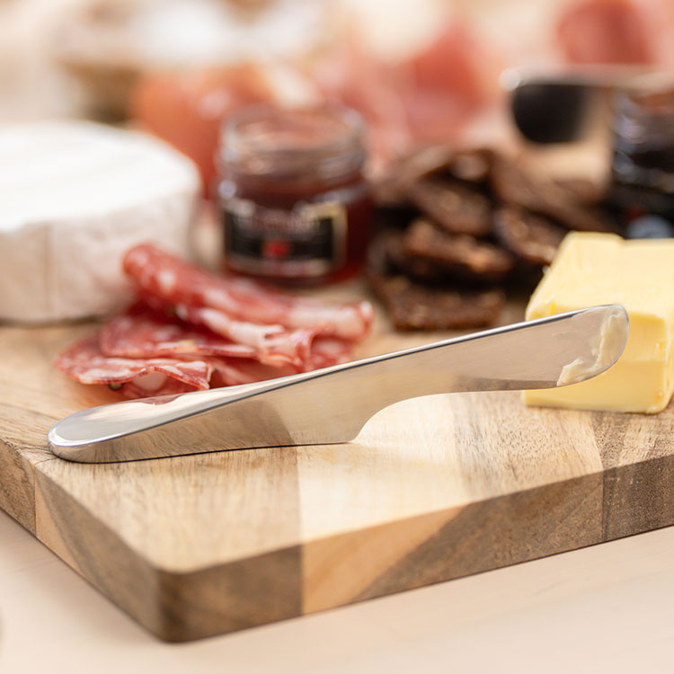 Smörkniv som står, rostfritt stål i gruppen Hemmet / Kökssaker / Dukning hos SmartaSaker.se (12170)