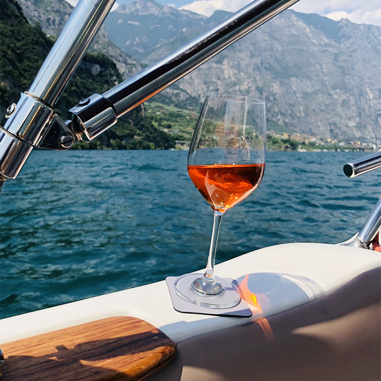 Magnetiska vinglas i kristall Silwy, 2-pack i gruppen Högtider / Midsommar hos SmartaSaker.se (13161)