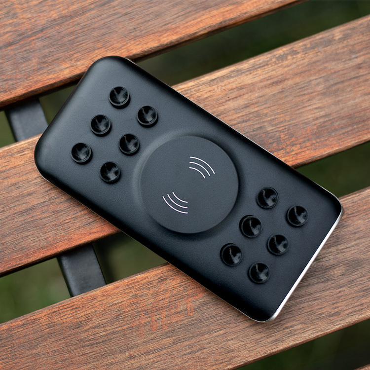 Powerbank med Qi-laddning i gruppen Hemmet / Elektronik / Laddare och Powerbanks hos SmartaSaker.se (13229)