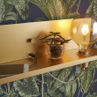Hylla med lampsockel, dimmer och USB Hylla med lampsockel, dimmer och USB