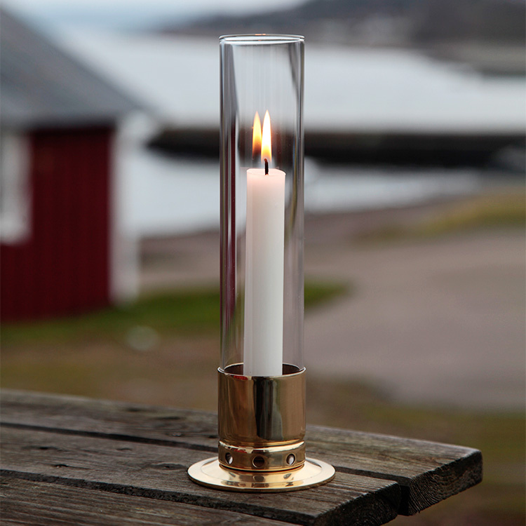 Ljusstake med stormglas i gruppen Belysning / Ljusstakar och tillbehör hos SmartaSaker.se (13460)