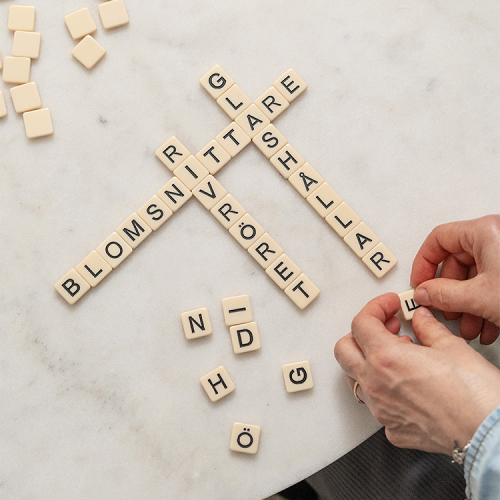 Ordspelet Bananagrams i gruppen Fritid / Spel hos SmartaSaker.se (13788)