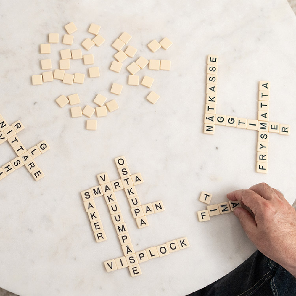 Ordspelet Bananagrams i gruppen Fritid / Spel hos SmartaSaker.se (13788)