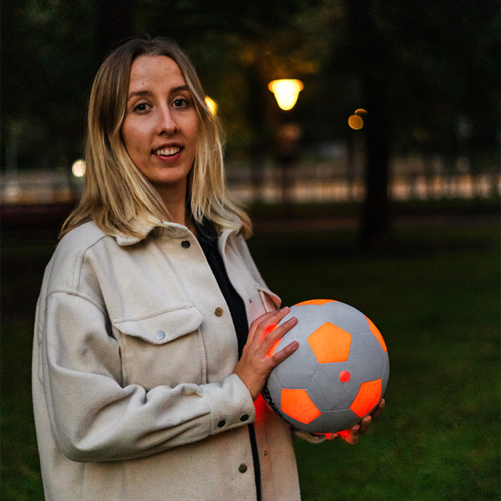 Lysande fotboll i gruppen Fritid / Spel hos SmartaSaker.se (13797)