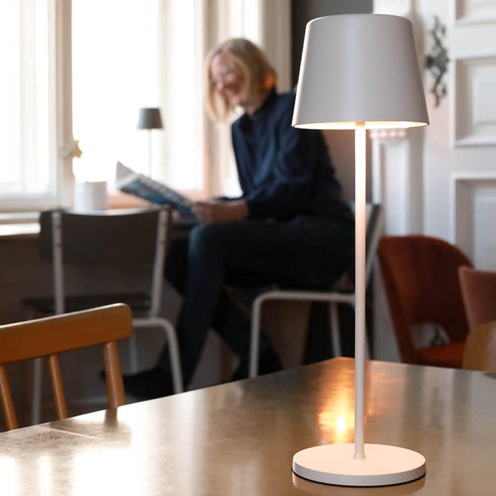 Uppladdningsbar bordslampa, Molto Luce Aesta i gruppen Belysning / Utomhusbelysning hos SmartaSaker.se (14210)