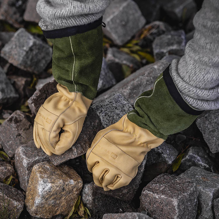 Långa arbetshandskar i gruppen Hemmet / Trädgård hos SmartaSaker.se (14336)