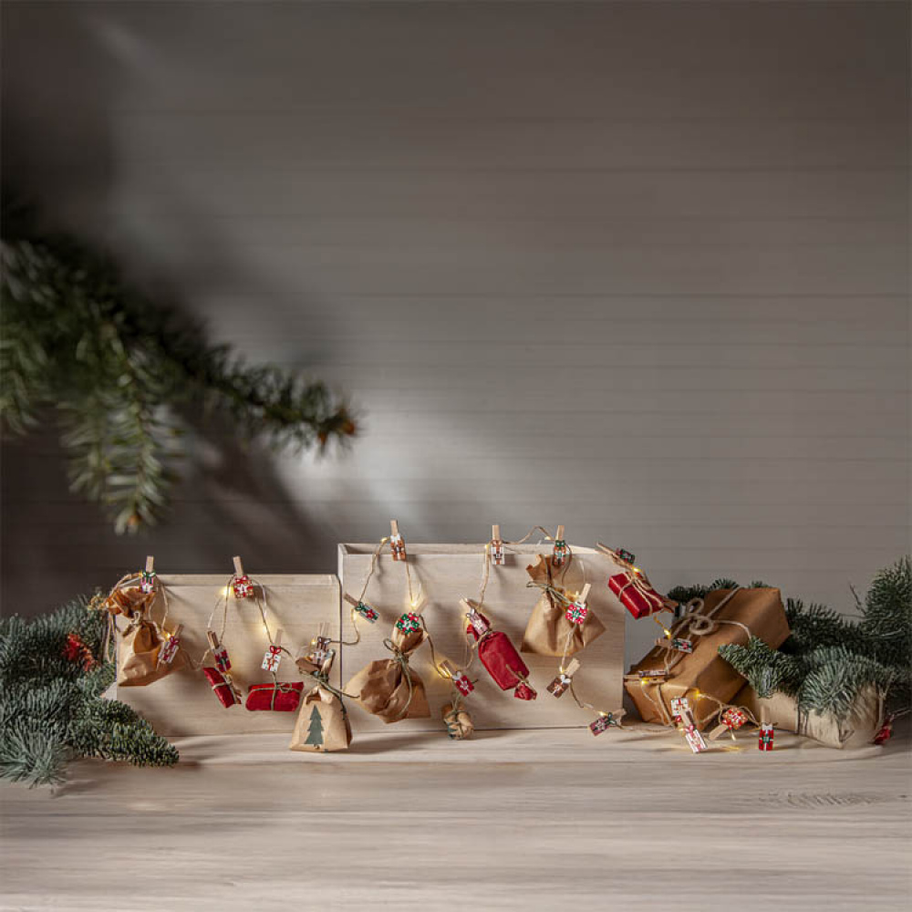 Batteridriven julkalenderslinga i gruppen Högtider / Advent & Jul / Julbelysning hos SmartaSaker.se (14400)