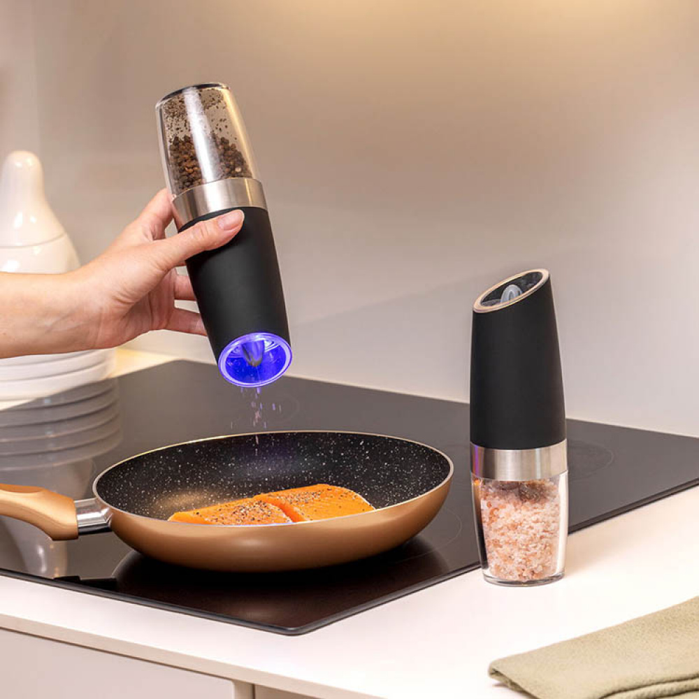 Set med elektrisk salt- & pepparkvarn i gruppen Hemmet / Kökssaker / Köksredskap hos SmartaSaker.se (14517)