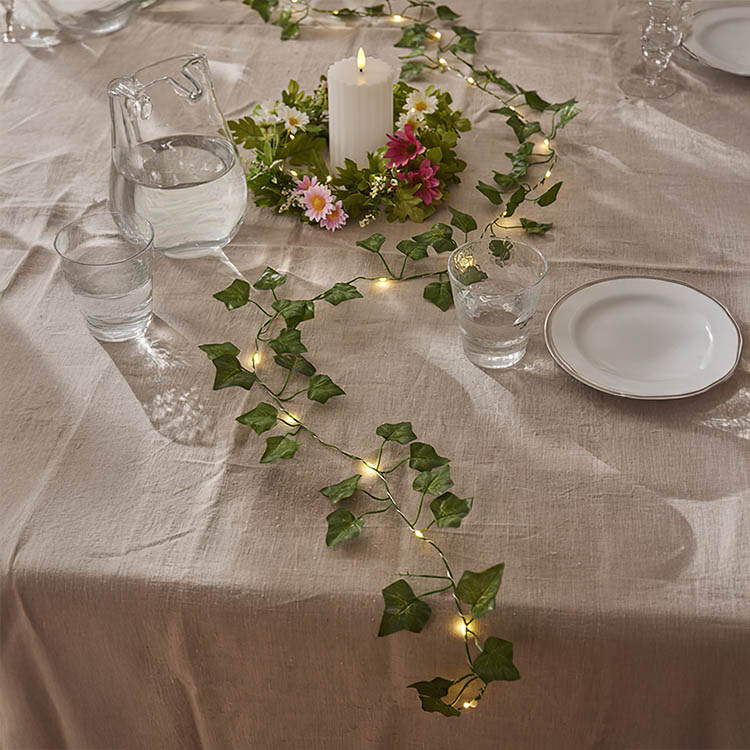 Batteridriven ljusslinga med murgröna i gruppen Belysning / Inomhusbelysning / Dekorationsbelysning inomhus hos SmartaSaker.se (14521)