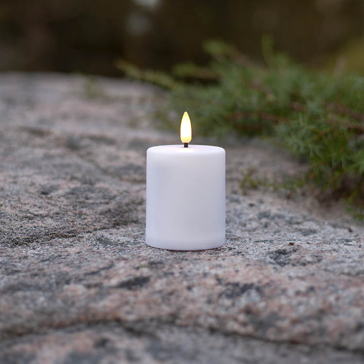 Litet blockljus med skymningssensor, Vit i gruppen Belysning / Utomhusbelysning / Blockljus och lyktor hos SmartaSaker.se (14522)