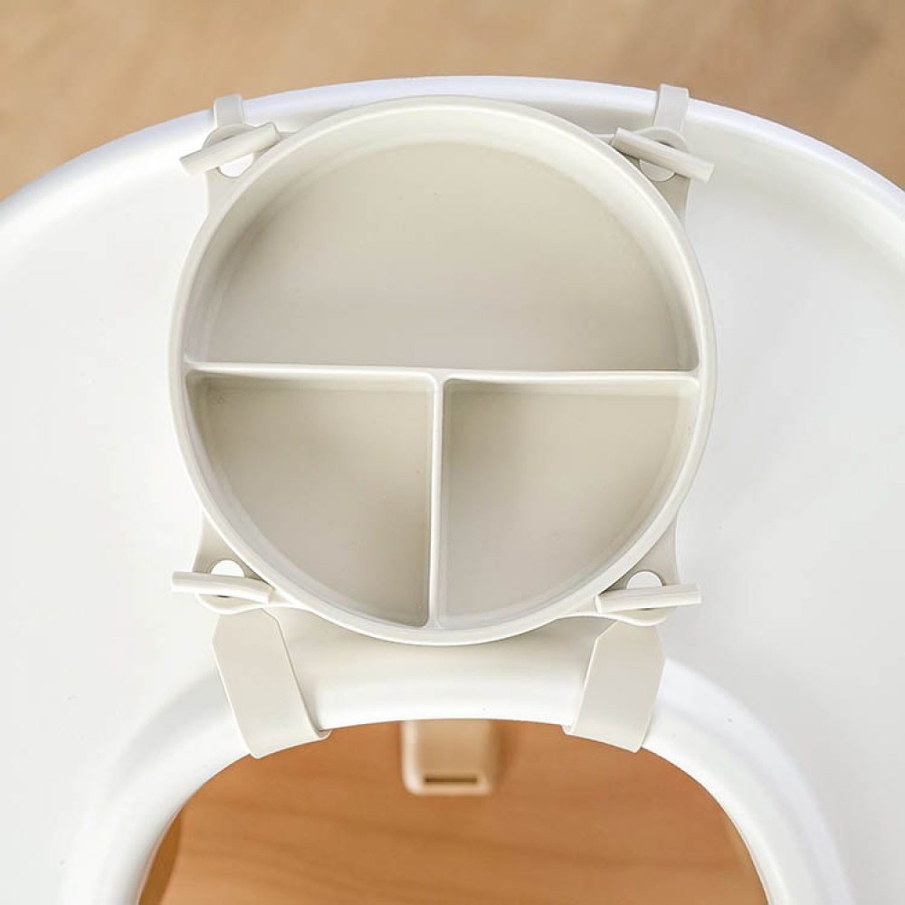 Barntallrik med sugpropp och spännband i gruppen Hemmet / Barnsaker / Äta & dricka hos SmartaSaker.se (14536)