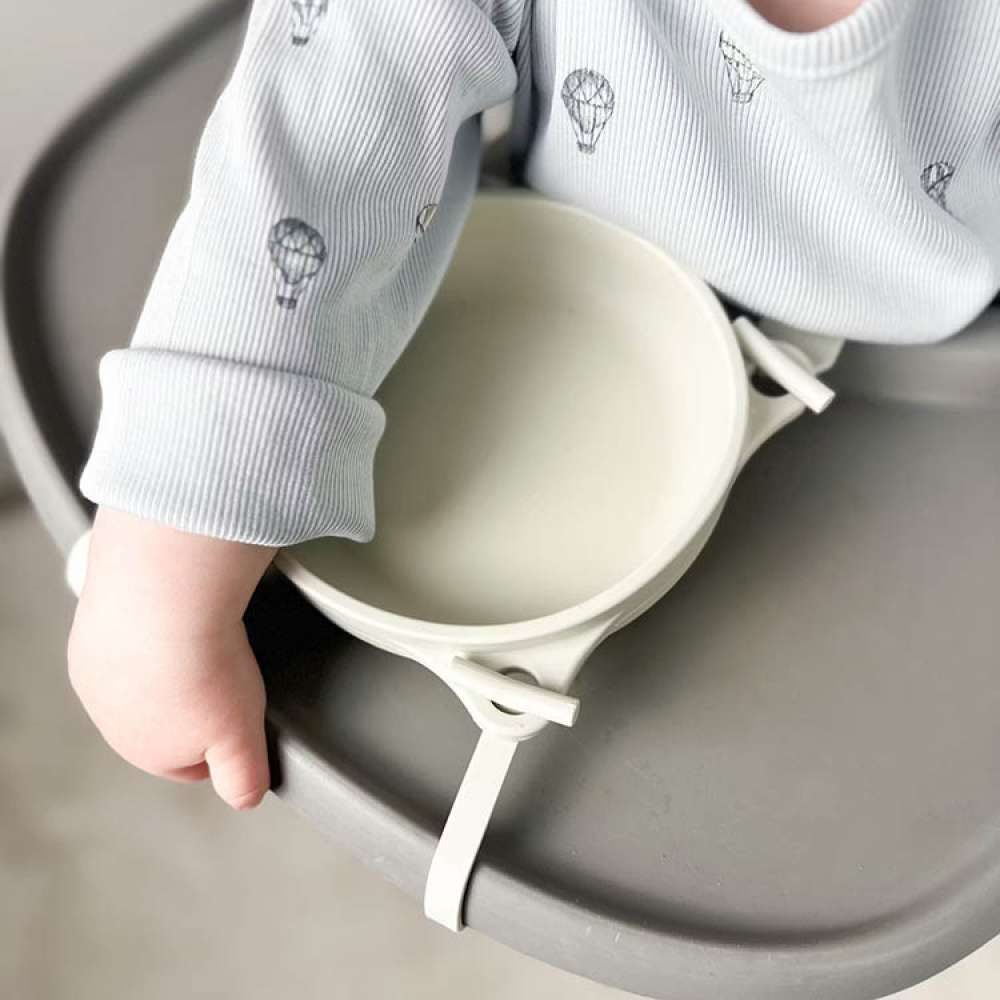 Barnskål med sugpropp och spännband i gruppen Hemmet / Barnsaker / Äta & dricka hos SmartaSaker.se (14537)