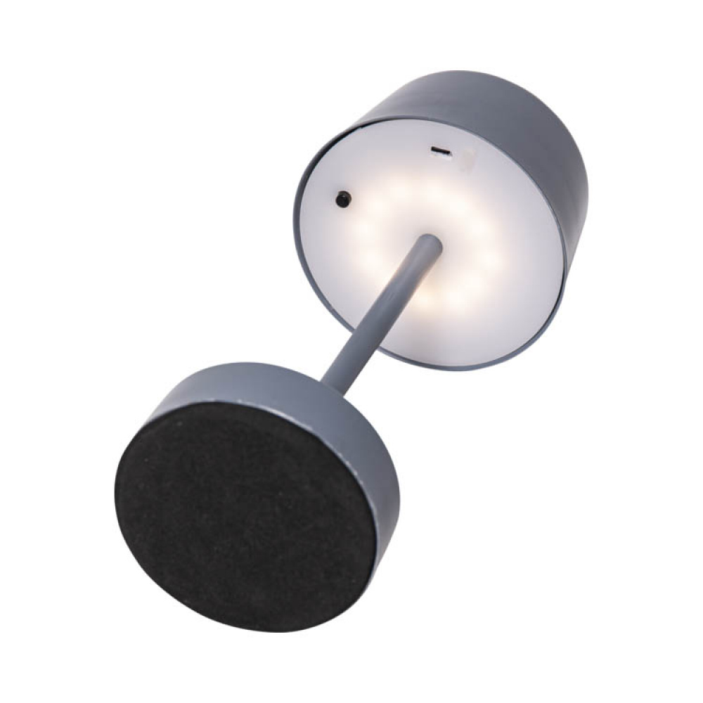 Liten solcellsladdad bordslampa i gruppen Belysning / Utomhusbelysning / Solcellsbelysning hos SmartaSaker.se (14594)