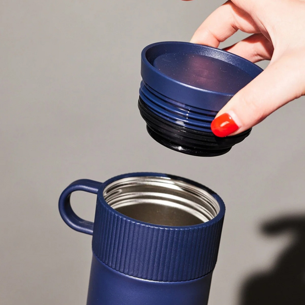 Termosmugg med handtag, Sagaform i gruppen Fritid / Friluftsliv / Termosar hos SmartaSaker.se (14783)