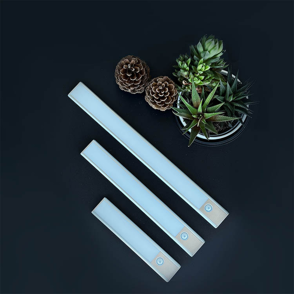 LED-lampa med rörelsesensor i gruppen Belysning / Inomhusbelysning hos SmartaSaker.se (14784)