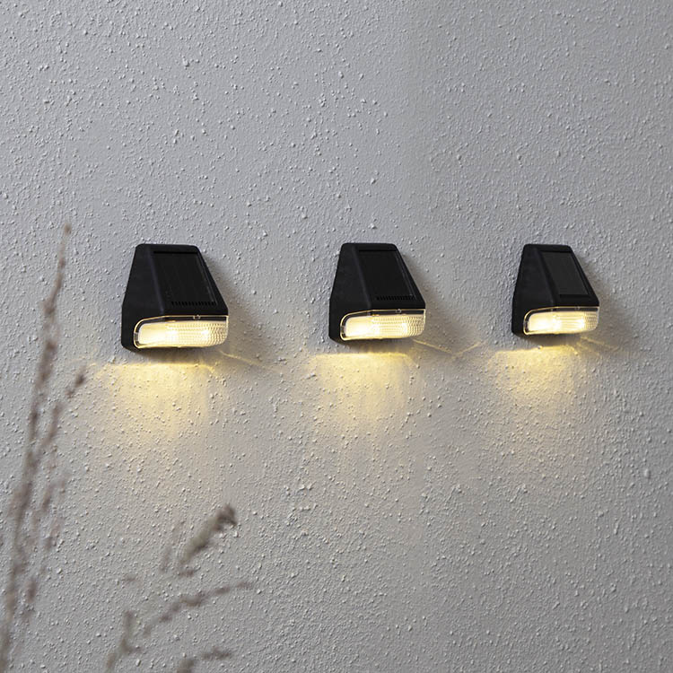 Fasadbelysning 3-pack i gruppen Belysning / Utomhusbelysning / Solcellsbelysning hos SmartaSaker.se (14850)