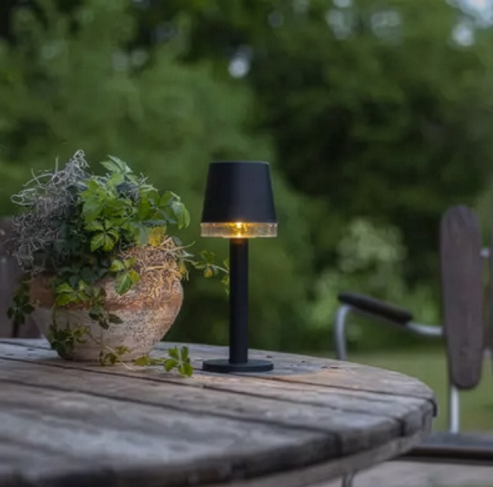 Solcellsladdad bordslampa mini i gruppen Belysning / Utomhusbelysning / Solcellsbelysning hos SmartaSaker.se (14851)