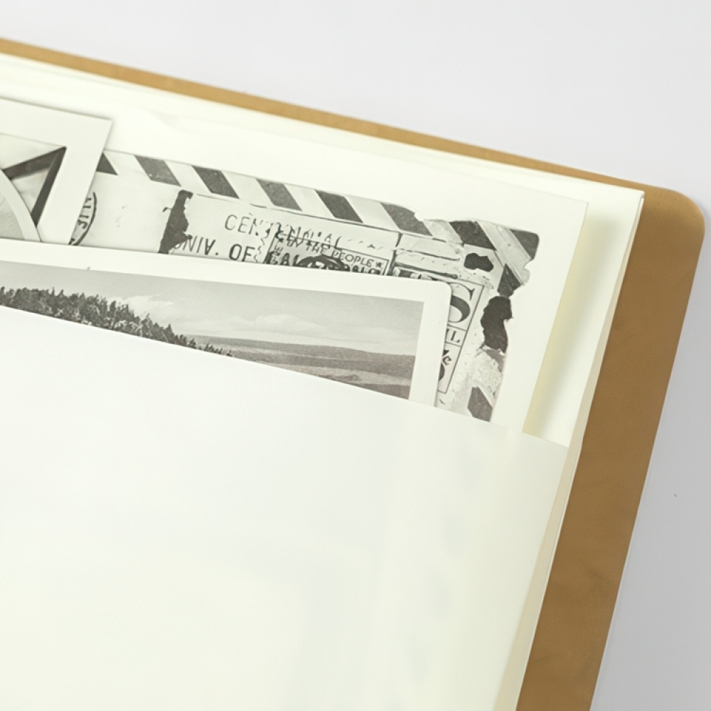 Anteckningsbok med fickor, SPIRAL PAPER POCKET A5 SLIM, Traveler\'s Comapany, Natur i gruppen Förvaring / Kontorsmaterial hos SmartaSaker.se (40006)